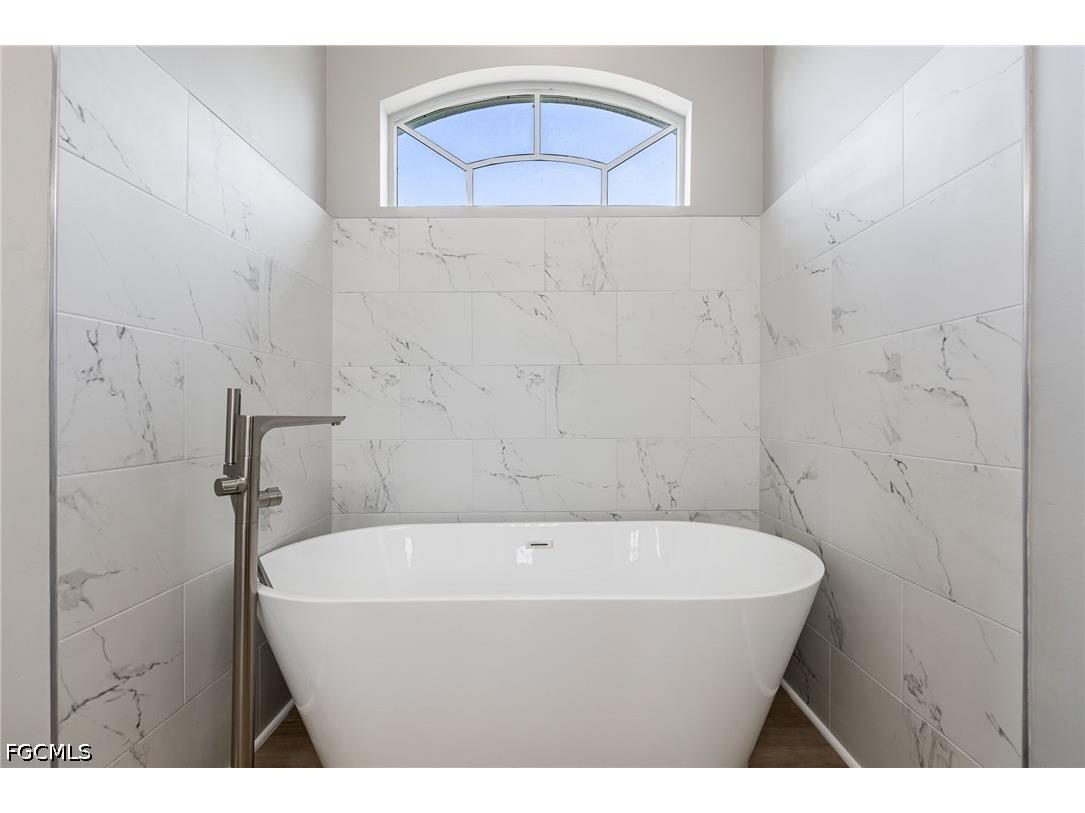 1910 NW 21st Place Cape Coral FL 33993 2026017413 image21