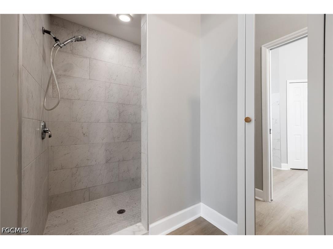 1910 NW 21st Place Cape Coral FL 33993 2026017413 image22