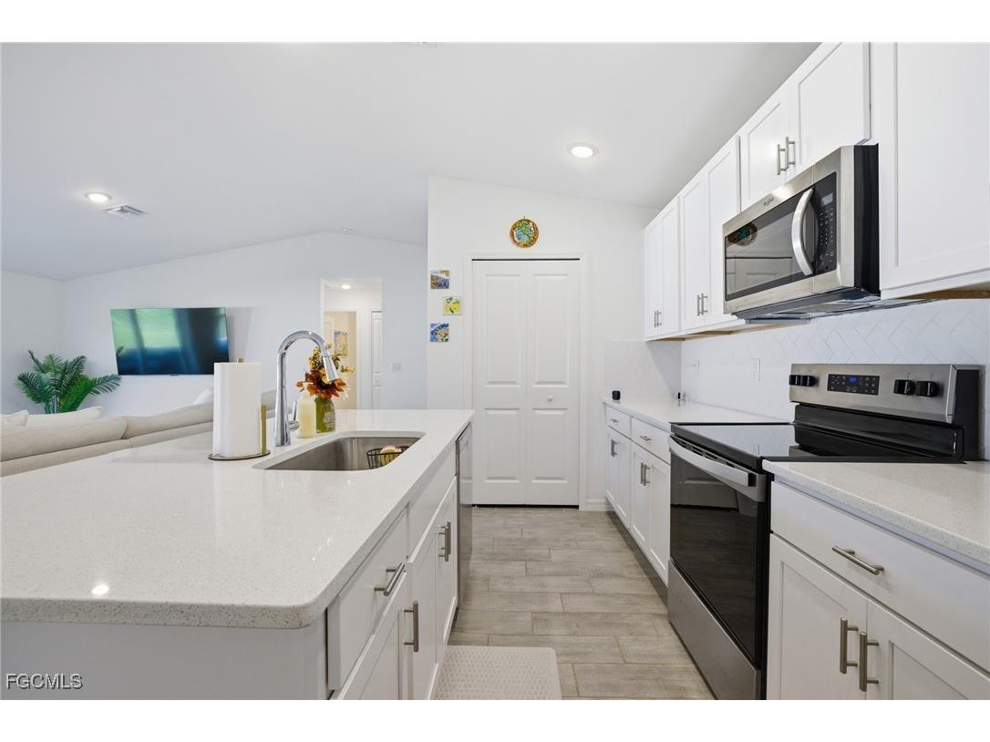 1910 NW 27th Place Cape Coral FL 33993 2026001970 image13