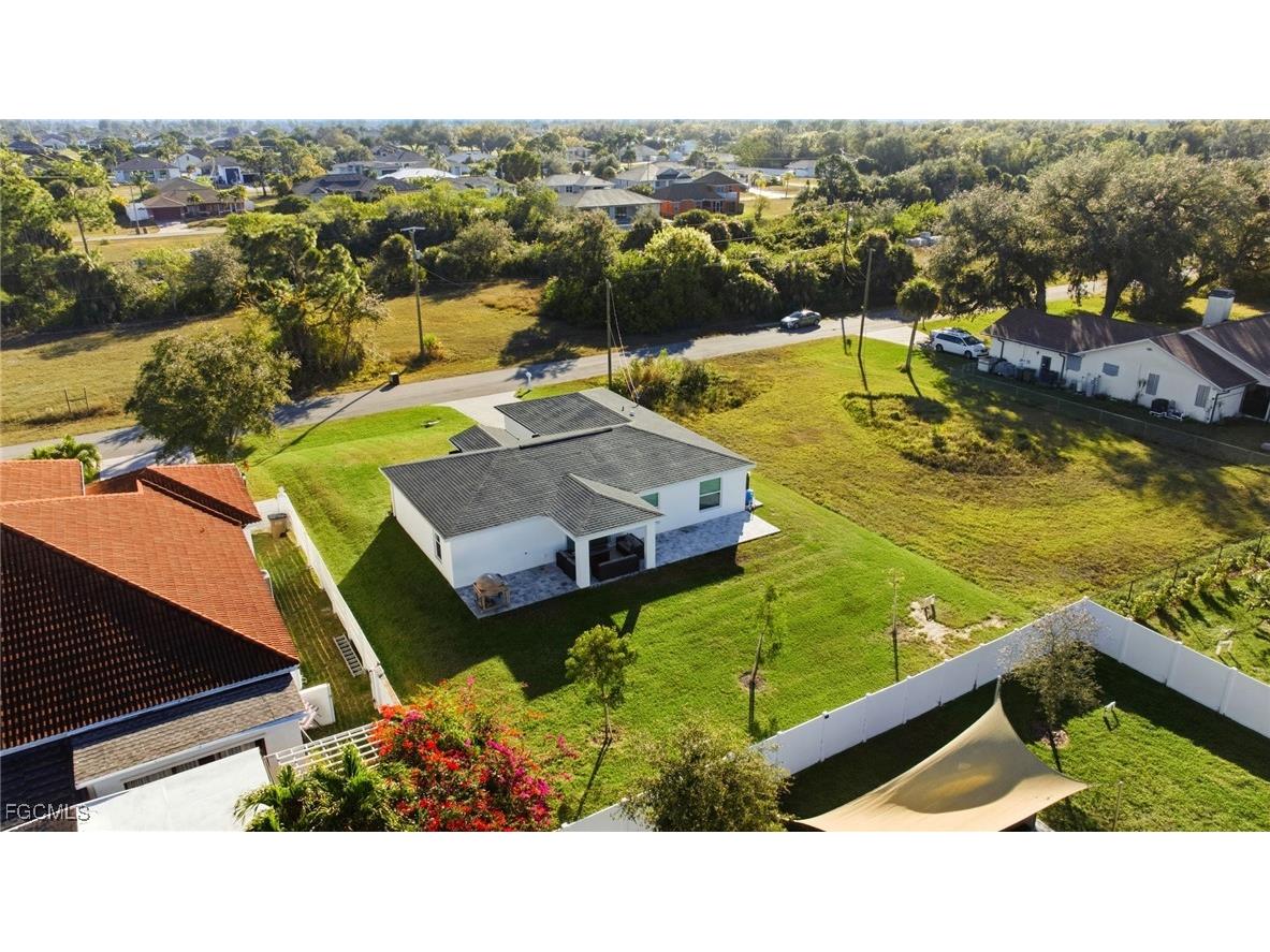1910 NW 27th Place Cape Coral FL 33993 2026001970 image3
