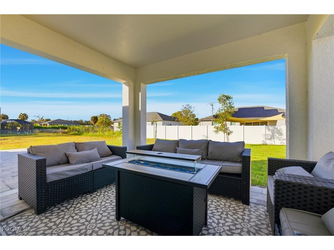 1910 NW 27th Place Cape Coral FL 33993 2026001970 image32