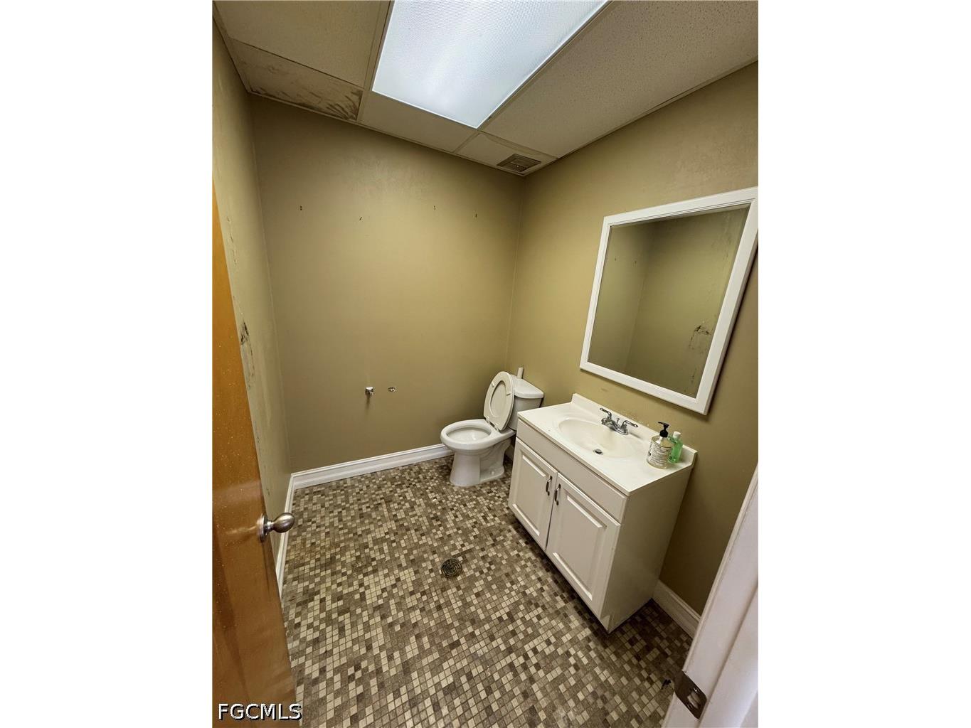 1910 Park Meadows Drive #101 Fort Myers FL 33907 2026018609 image6