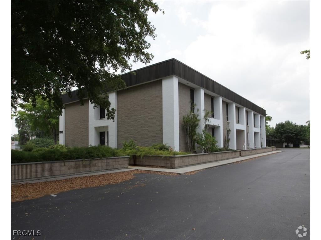 1910 Park Meadows Drive #201 Fort Myers FL 33907 2025019011 image1