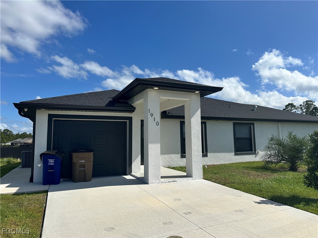 1910 Richmond Avenue N Lehigh Acres FL 33972 2025017421 image1