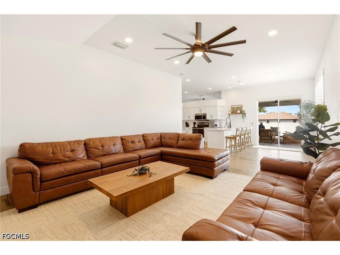 1910 SW 39th Street Cape Coral FL 33914 2026016703 image17