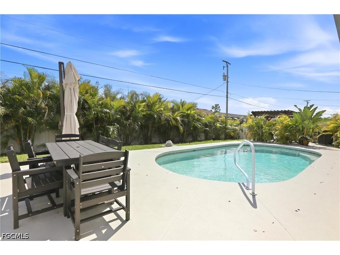 1910 SW 39th Street Cape Coral FL 33914 2026016703 image38