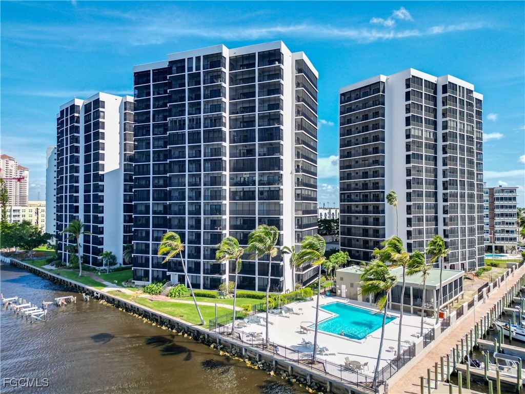 1910 Virginia Avenue #903 Fort Myers FL 33901 2026002706 image2