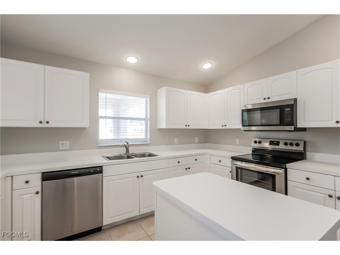 1910 Wanda Avenue N Lehigh Acres FL 33971 2025011847 image5