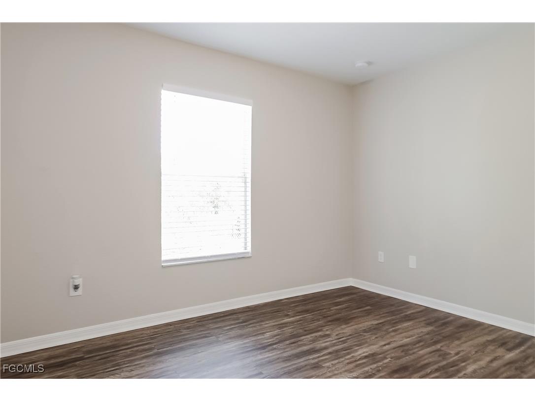 1910 Wanda Avenue N Lehigh Acres FL 33971 2025011847 image8