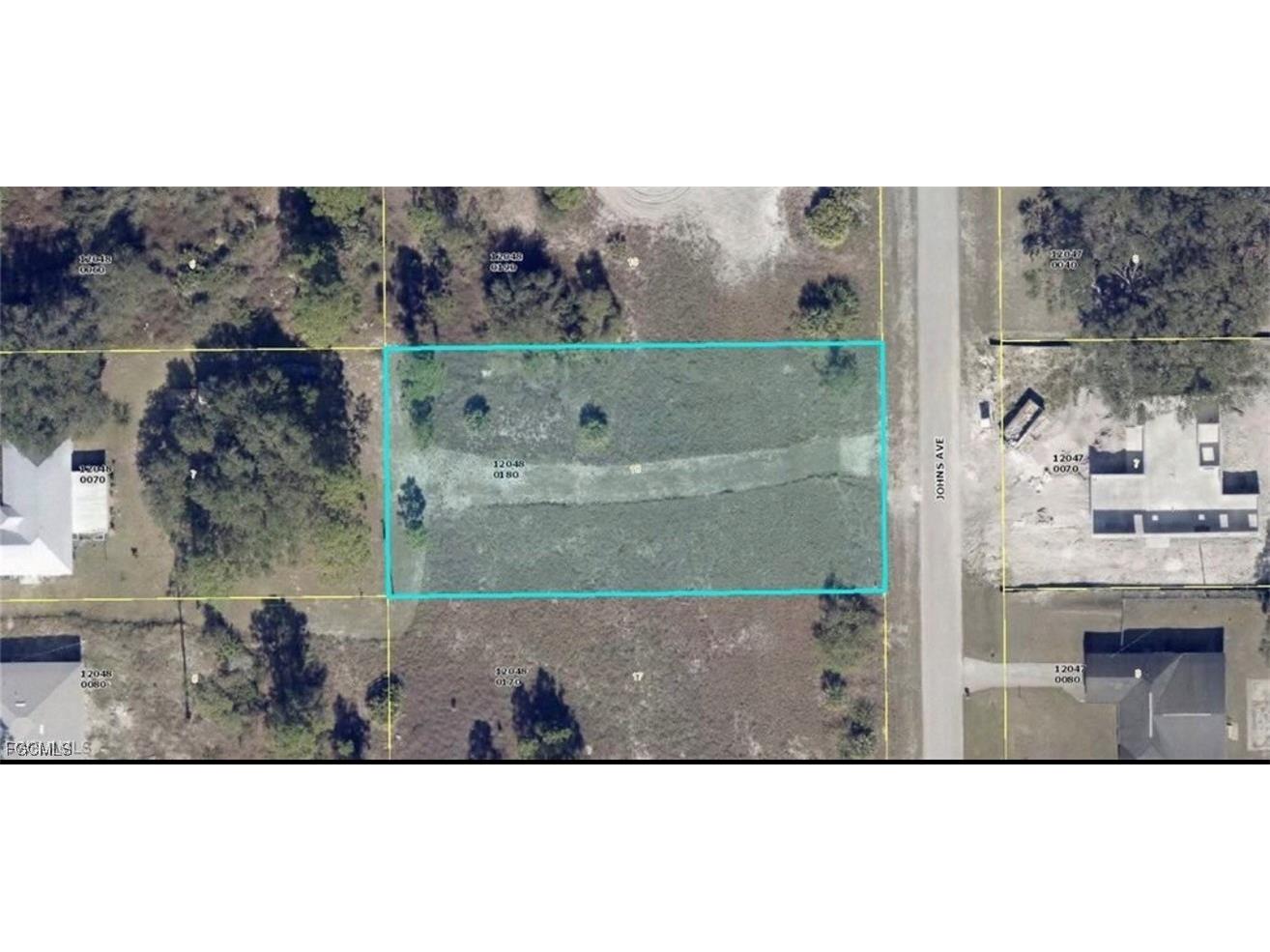 1911 Johns Avenue E Lehigh Acres FL 33972 2025017427 image1