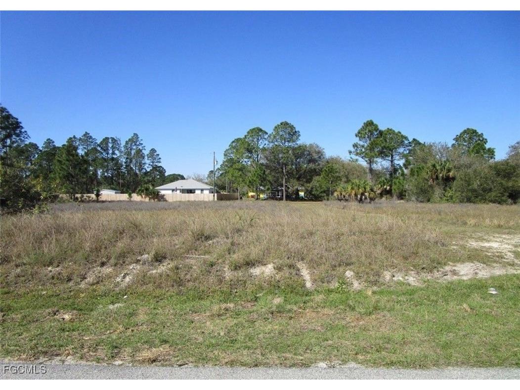 1911 Johns Avenue E Lehigh Acres FL 33972 2025017427 image2