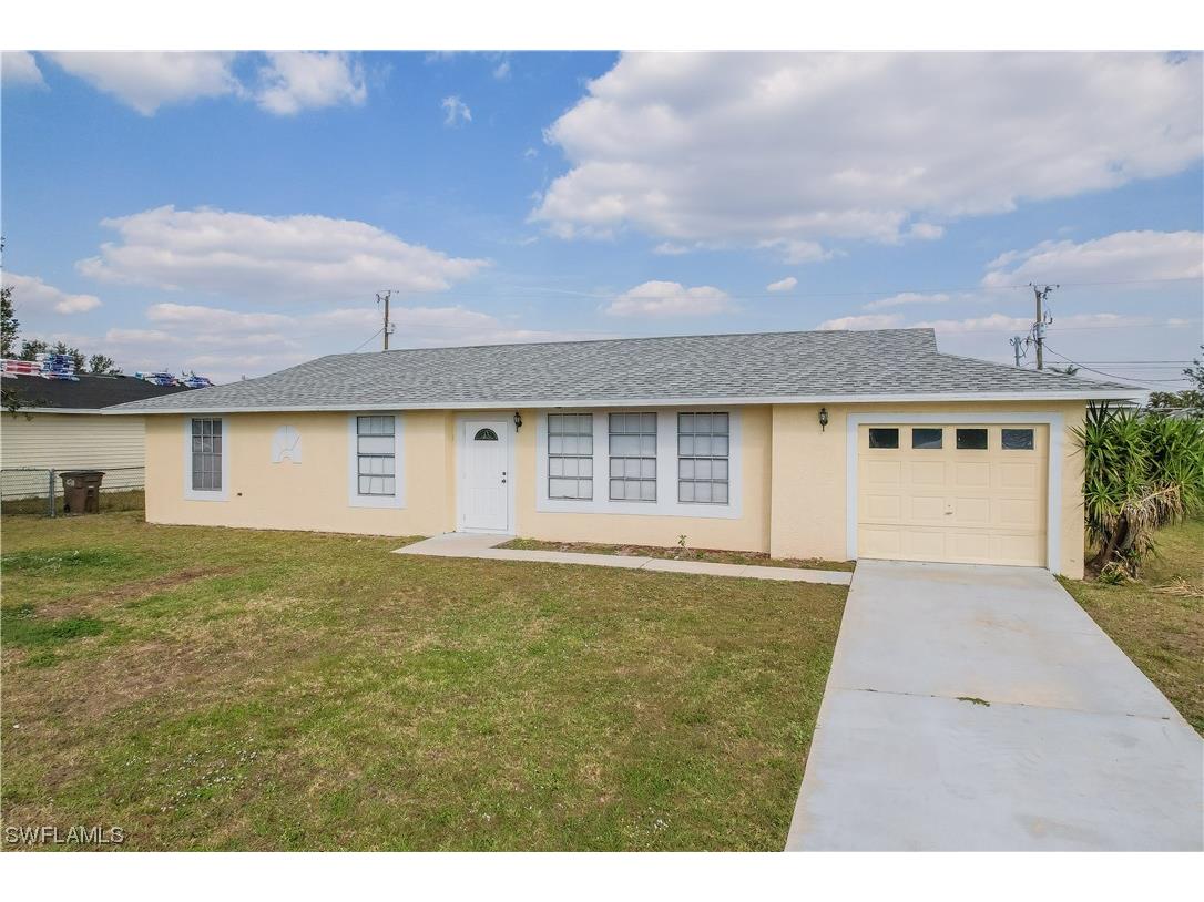 1911 NE 17th Place Cape Coral FL 33909 223011973 image1