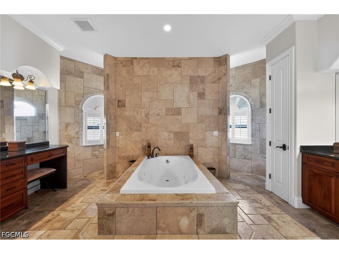 1911 SE 20th Street Cape Coral FL 33990 2026018066 image17