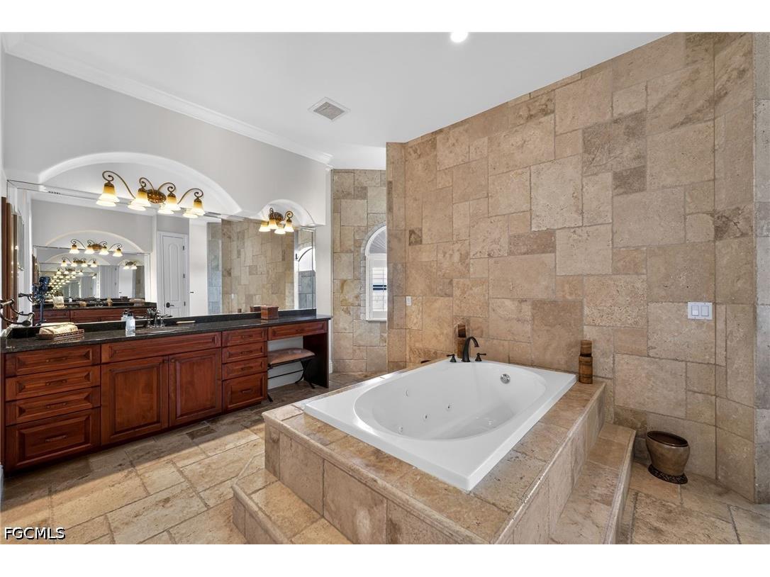 1911 SE 20th Street Cape Coral FL 33990 2026018066 image19