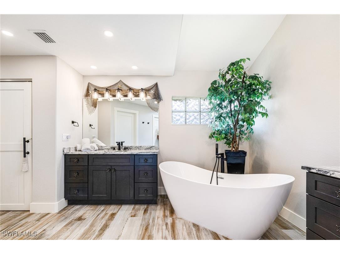 1911 SE 32nd Terrace Cape Coral FL 33904 225080433 image21