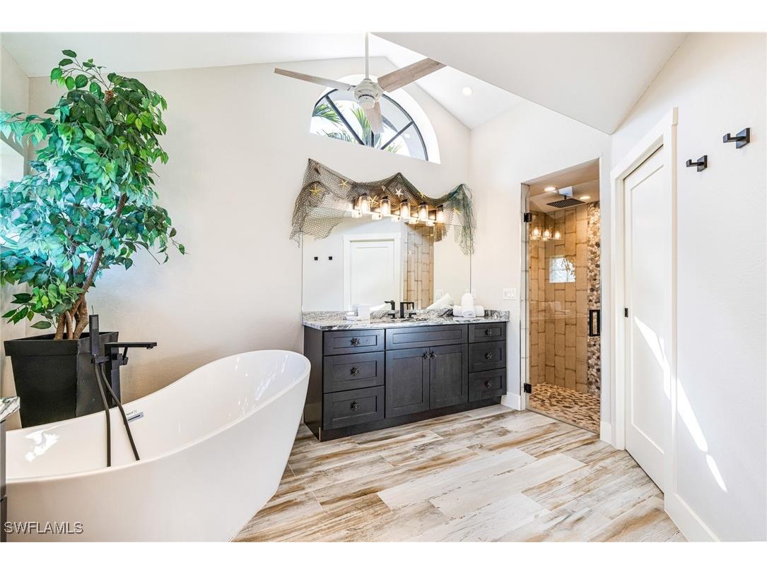 1911 SE 32nd Terrace Cape Coral FL 33904 225080433 image22