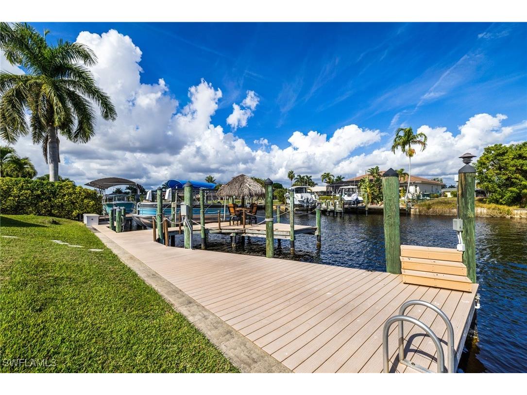 1911 SE 32nd Terrace Cape Coral FL 33904 225080433 image4