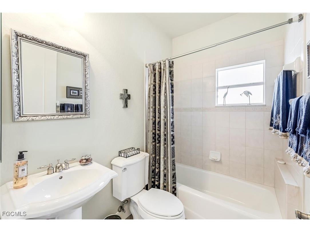 1911 SE 35th Street Cape Coral FL 33904 2025008147 image26