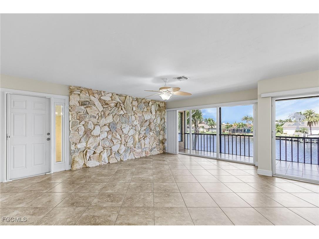 1911 SE 40th Terrace #201 Cape Coral FL 33904 2025013869 image13