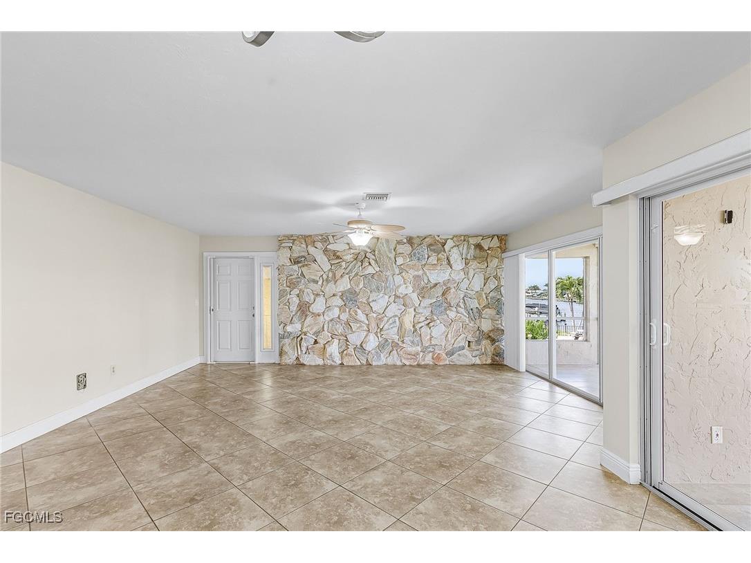 1911 SE 40th Terrace #201 Cape Coral FL 33904 2025013869 image15