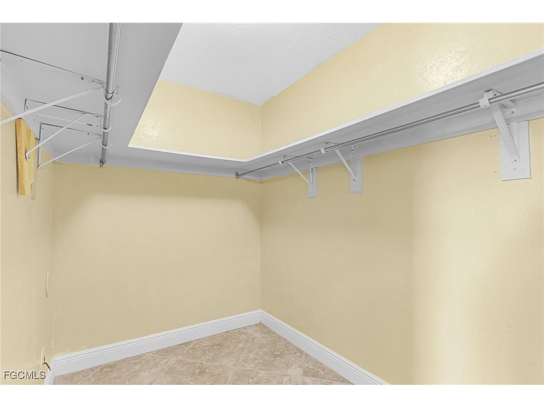 1911 SE 40th Terrace #201 Cape Coral FL 33904 2025013869 image23