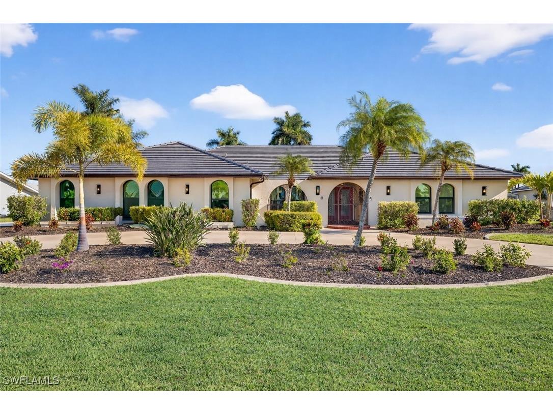 1911 SE 44th Street Cape Coral FL 33904 226005210 image1