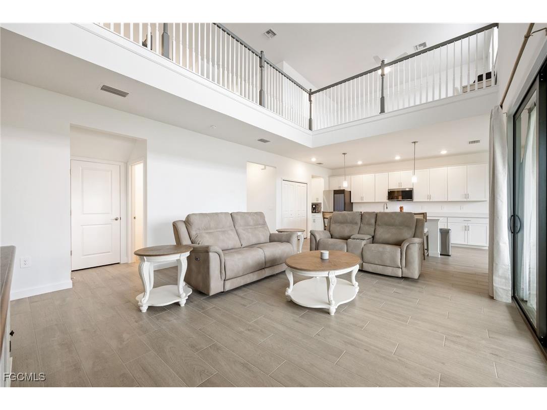 19112 Hanley Boulevard Estero FL 33928 2025019997 image13