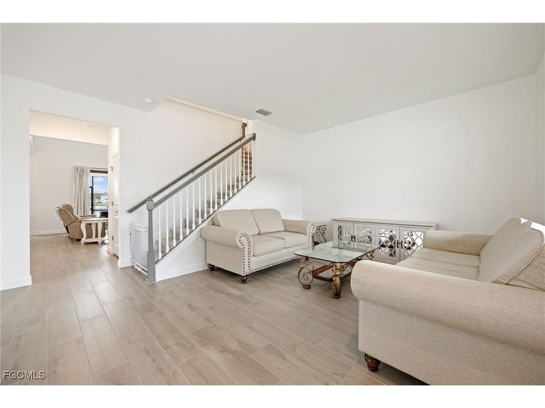 19112 Hanley Boulevard Estero FL 33928 2025019997 image15