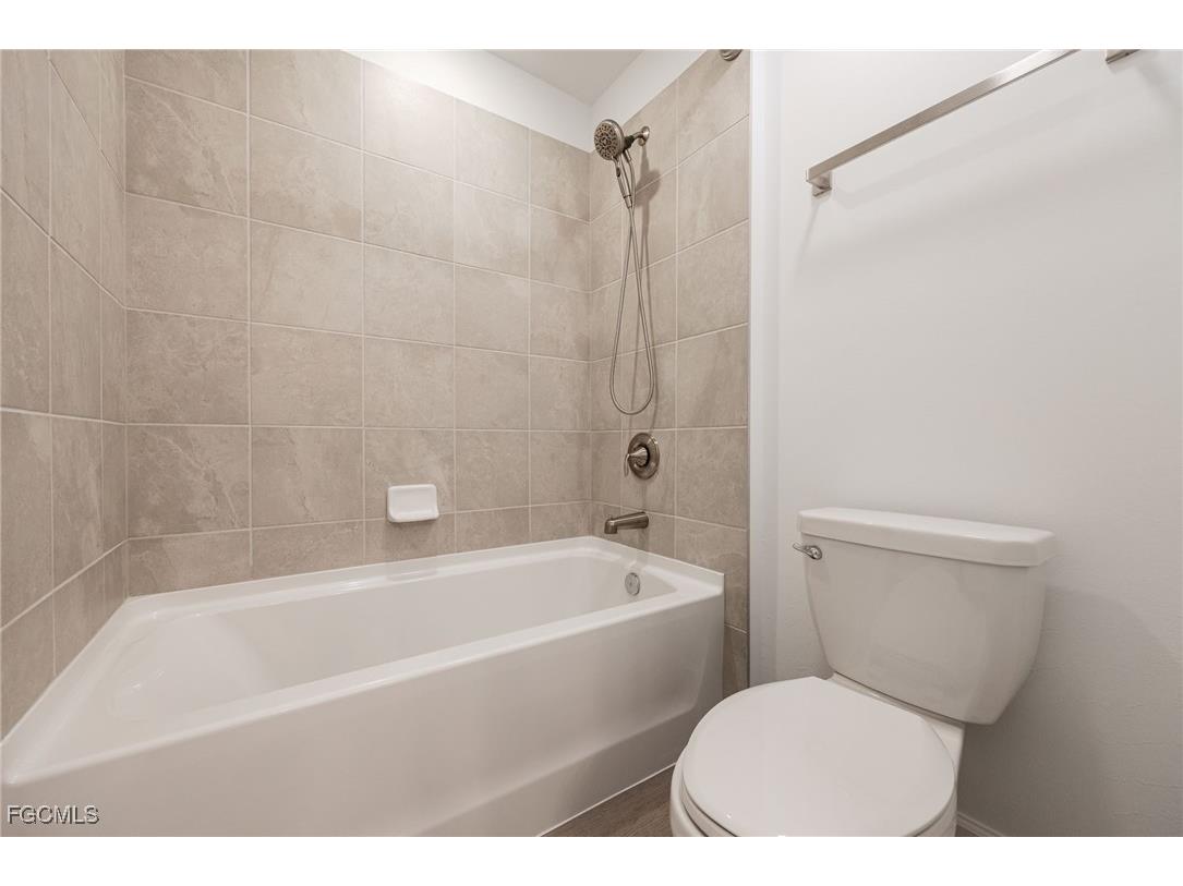 19112 Hanley Boulevard Estero FL 33928 2025019997 image30