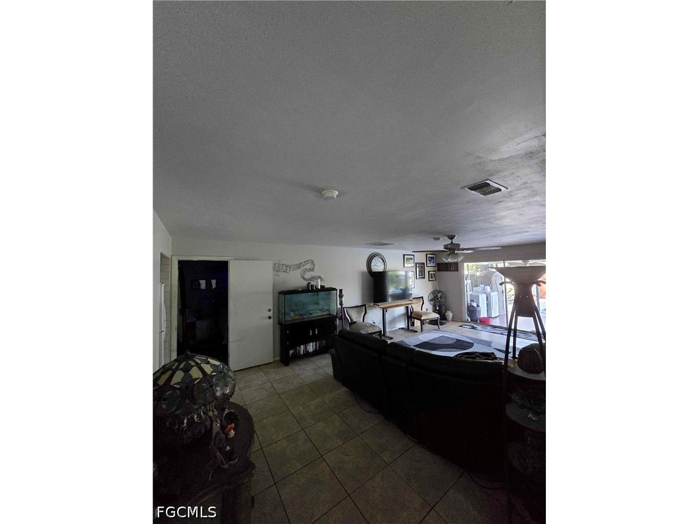 1912 Howe Court North Fort Myers FL 33903 2026015827 image12