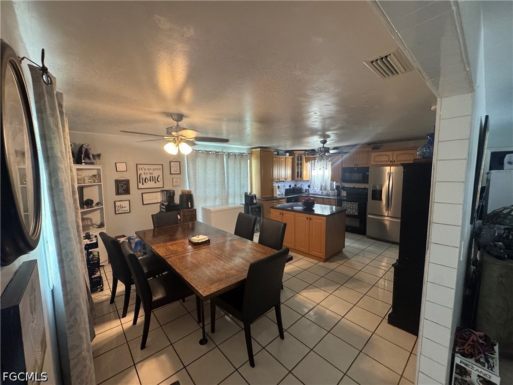 1912 Howe Court North Fort Myers FL 33903 2026015827 image13