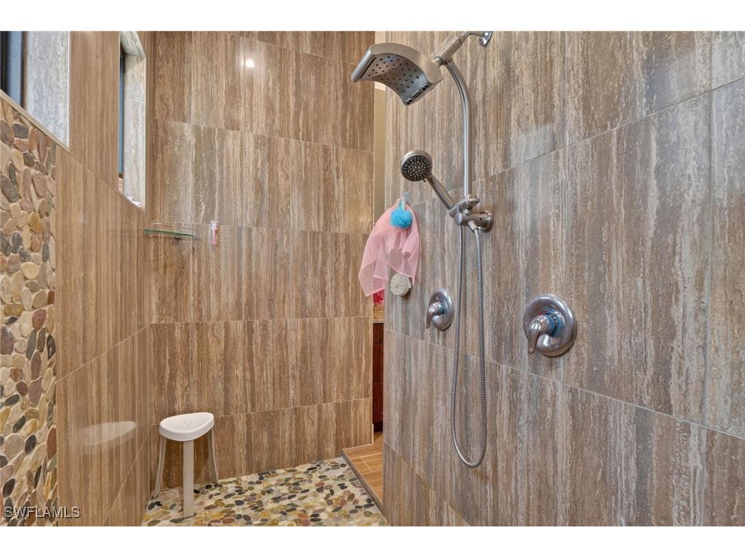 1912 Jung Boulevard E Naples FL 34120 226001186 image32