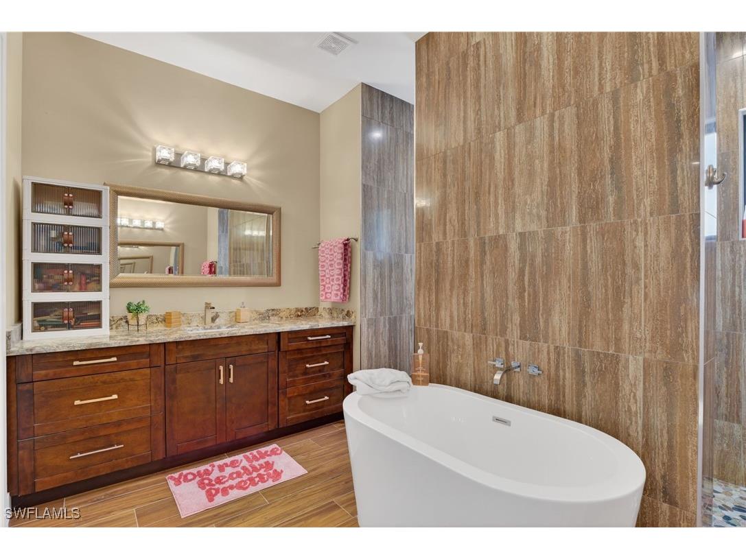 1912 Jung Boulevard E Naples FL 34120 226001186 image33