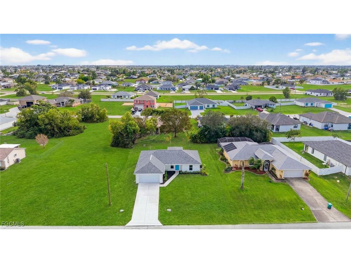 1912 NW 17th Street Cape Coral FL 33993 2026004447 image3
