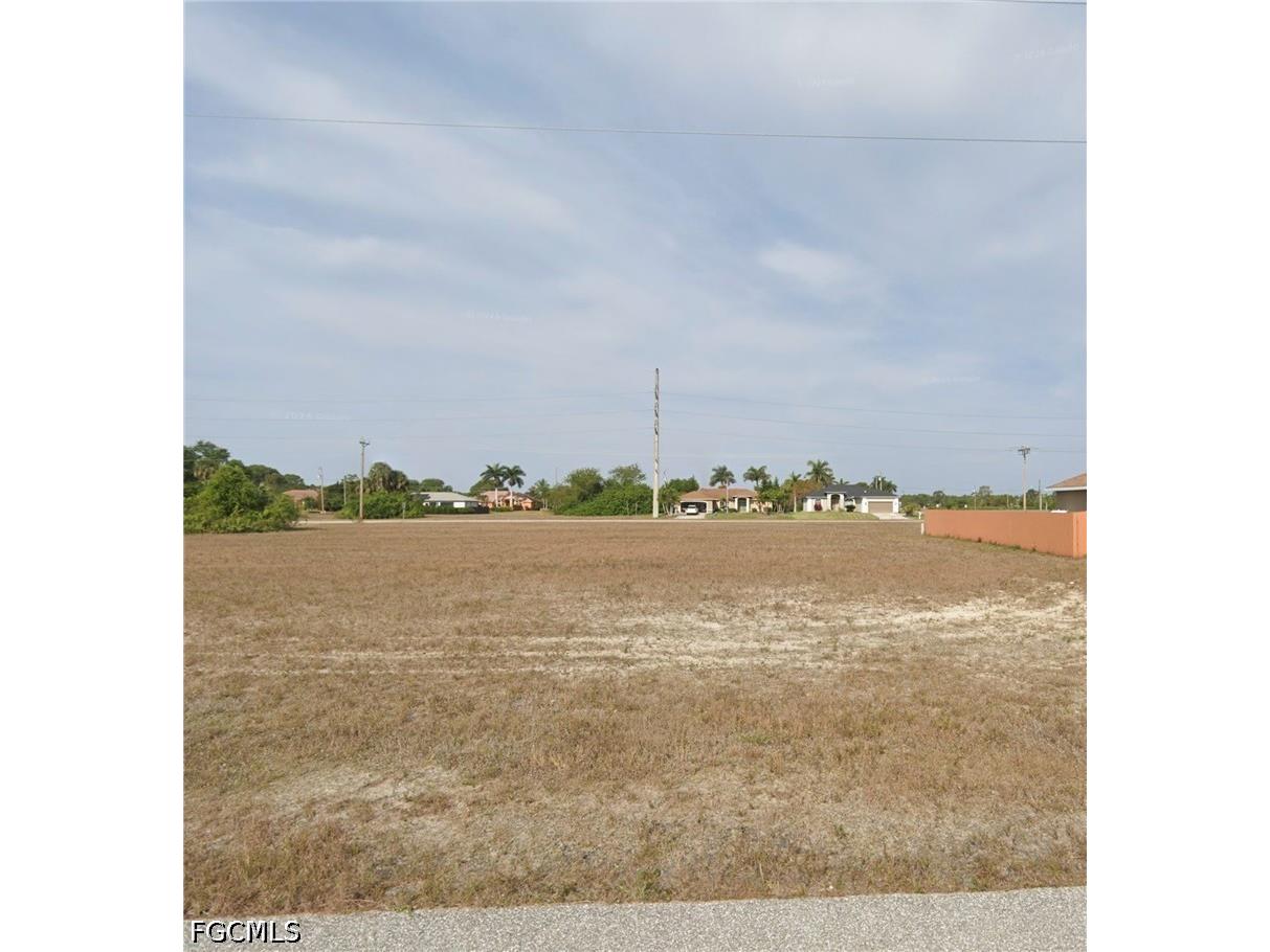 1912 NW 24th Avenue Cape Coral FL 33993 2026016919 image1