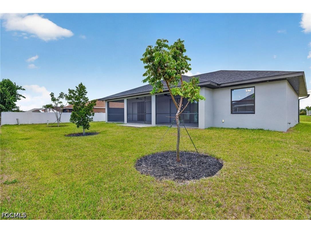 1912 NW 24th Terrace Cape Coral FL 33993 2026020757 image38