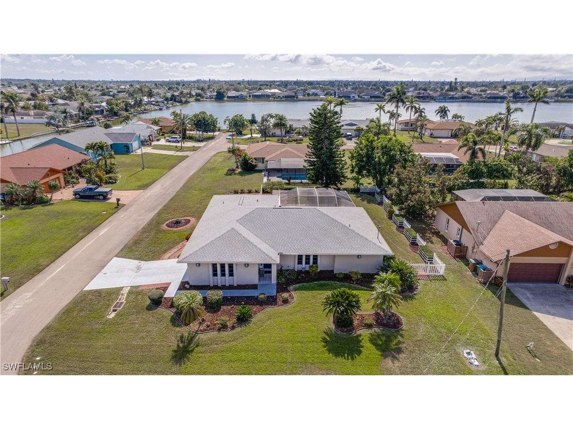 1912 SE 2nd Street Cape Coral FL 33990 225012500 image1