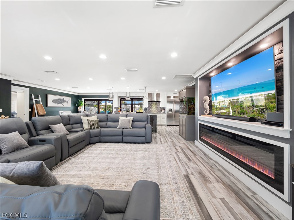 1912 SE 33rd Terrace Cape Coral FL 33904 2026007964 image9