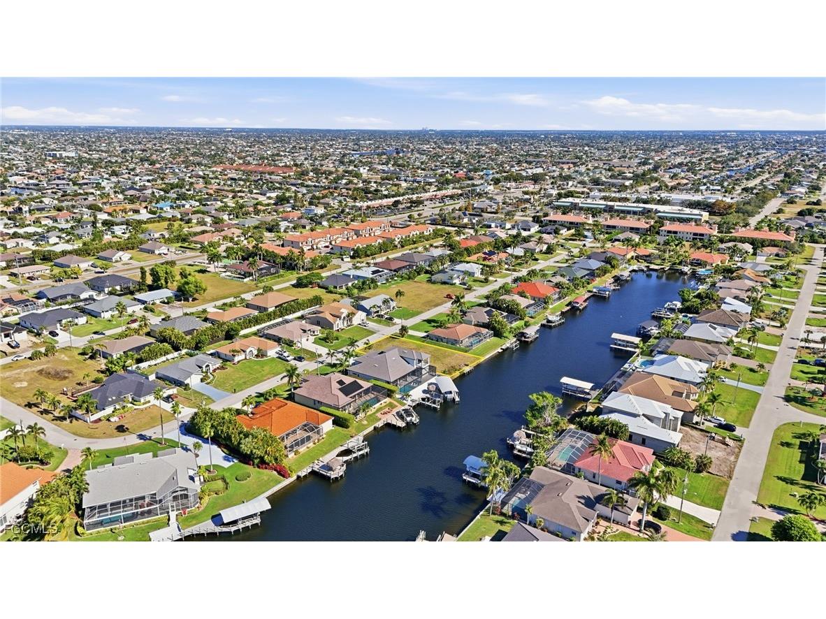 1912 SW 48th Lane Cape Coral FL 33914 2025024698 image12