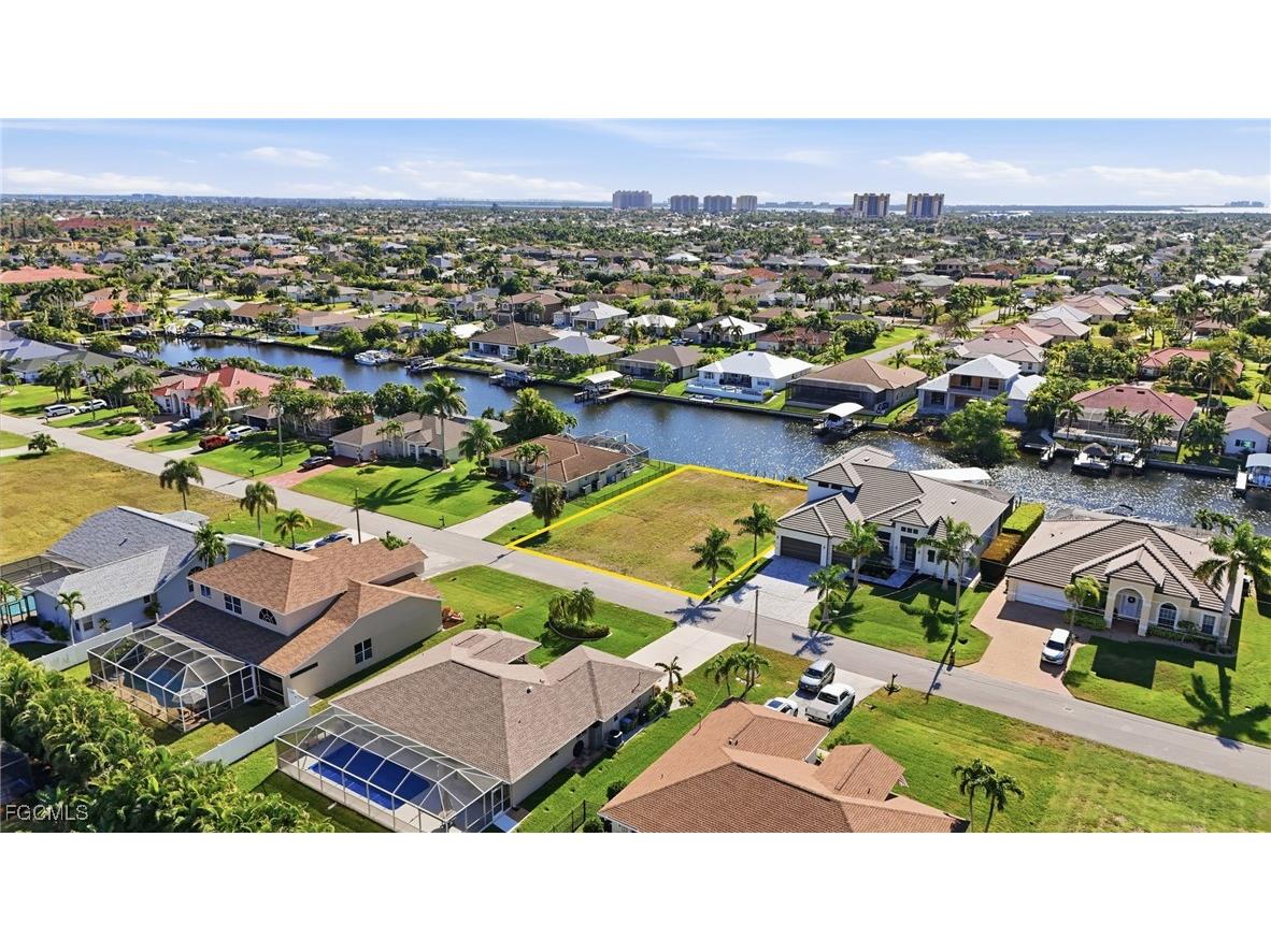 1912 SW 48th Lane Cape Coral FL 33914 2025024698 image2