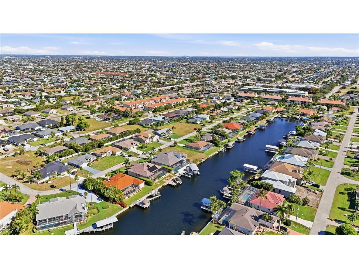 1912 SW 48th Lane Cape Coral FL 33914 2025024698 image20