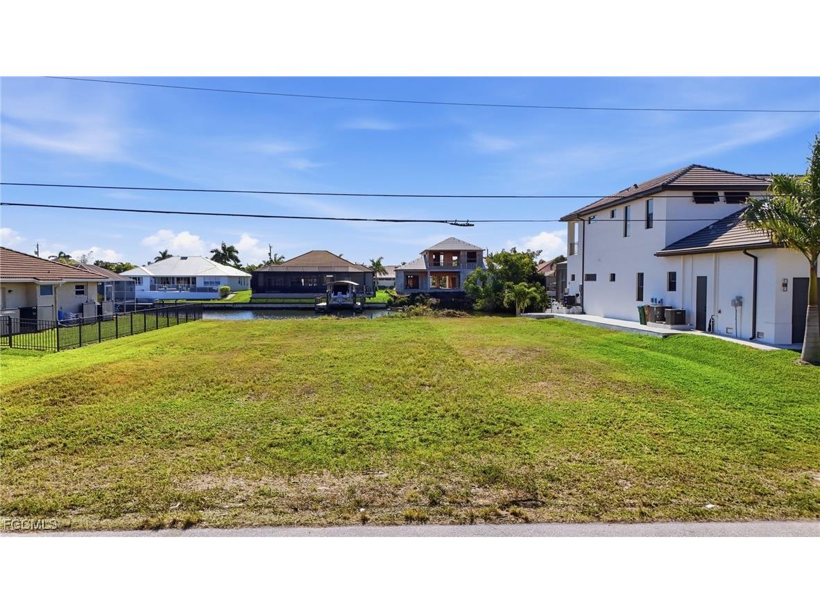 1912 SW 48th Lane Cape Coral FL 33914 2025024698 image6