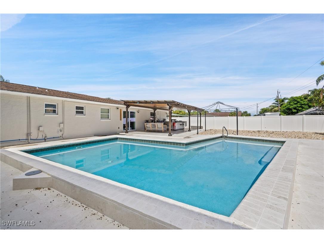 19121 Acorn Road Fort Myers FL 33967 224087155 image1