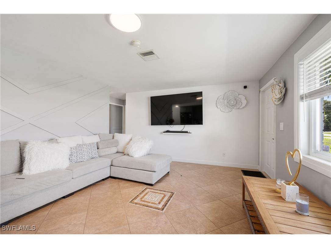 19121 Acorn Road Fort Myers FL 33967 224087155 image19