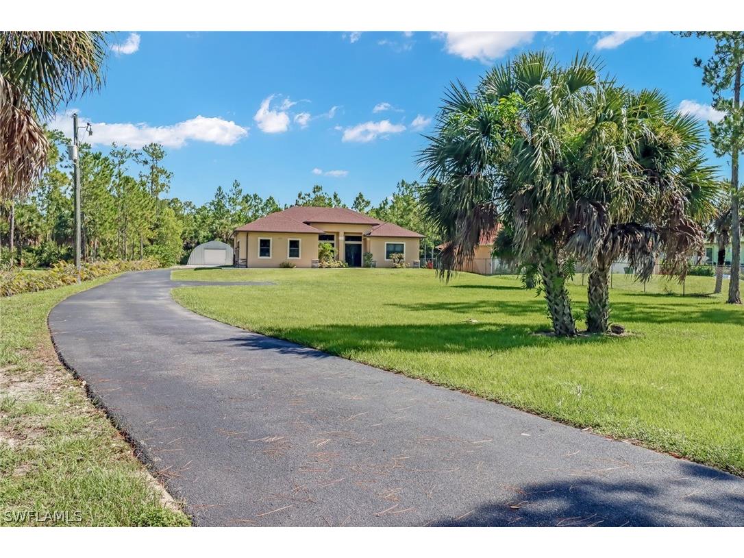 1913 24th Avenue NE Naples FL 34120 222049216 image1