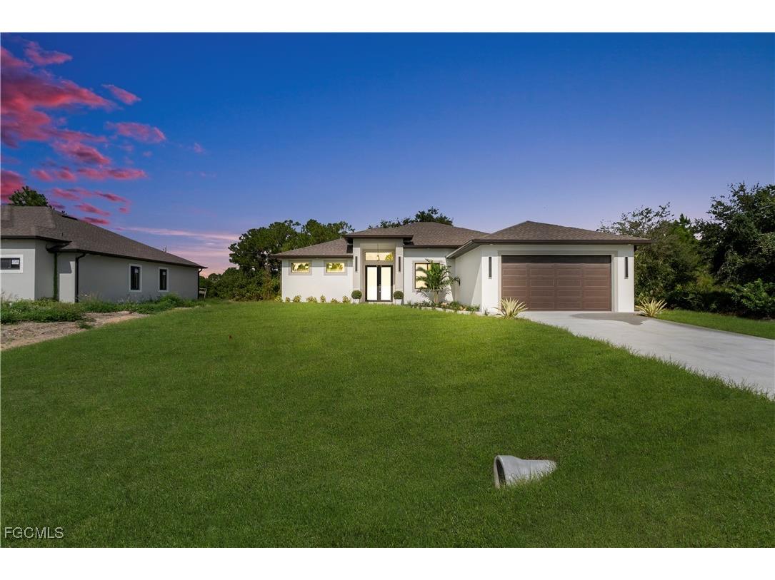 1913 Irving Avenue Lehigh Acres FL 33972 2025010864 image2