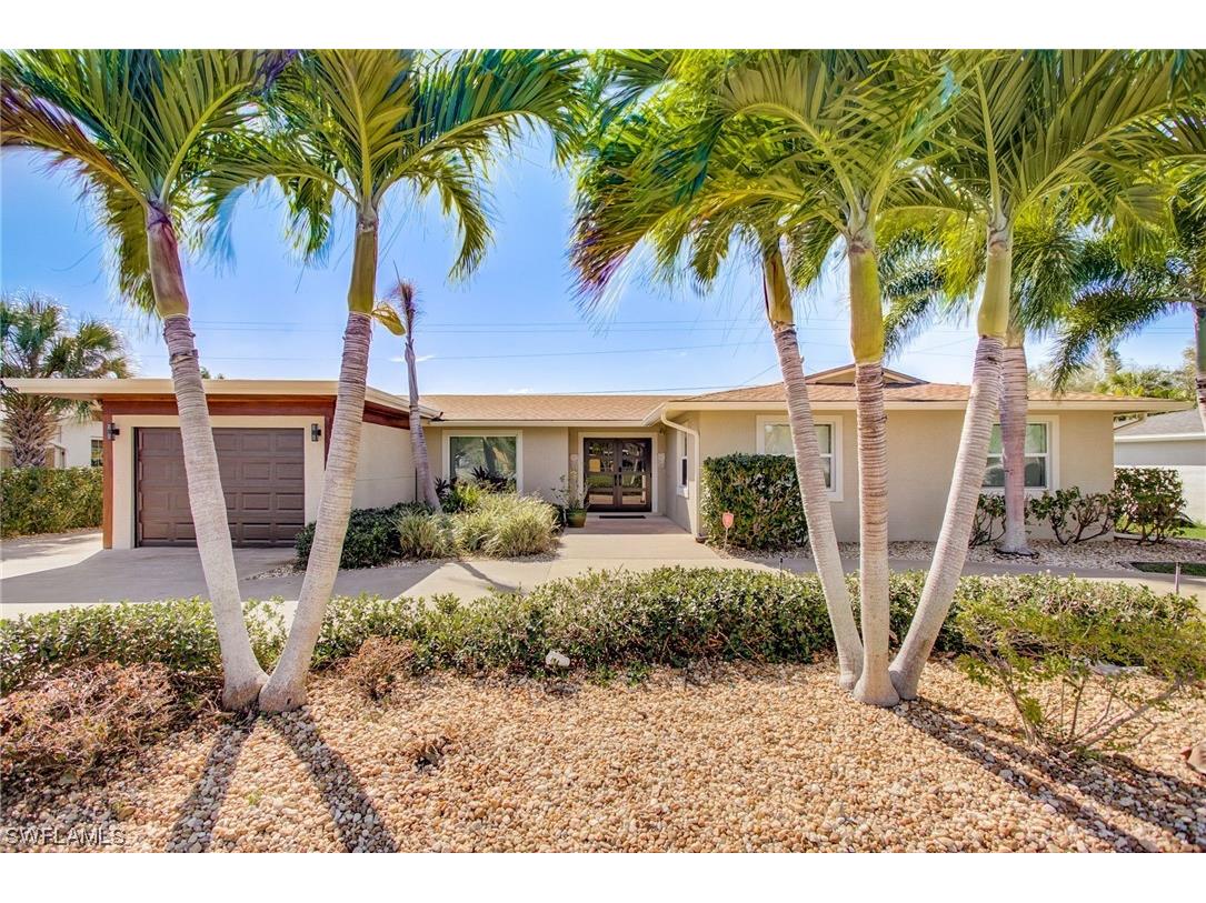 1913 Longfellow Drive North Fort Myers FL 33903 224011629 image1