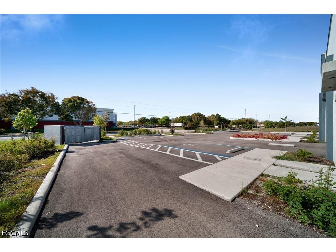 1913 NE 10th Terrace Cape Coral FL 33909 2026013331 image4