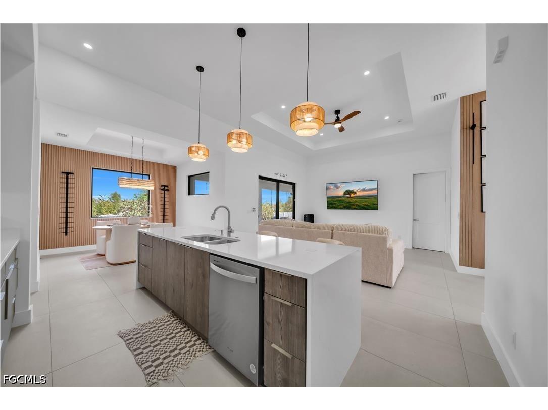 1913 NE 34th Terrace Cape Coral FL 33909 2026014598 image17