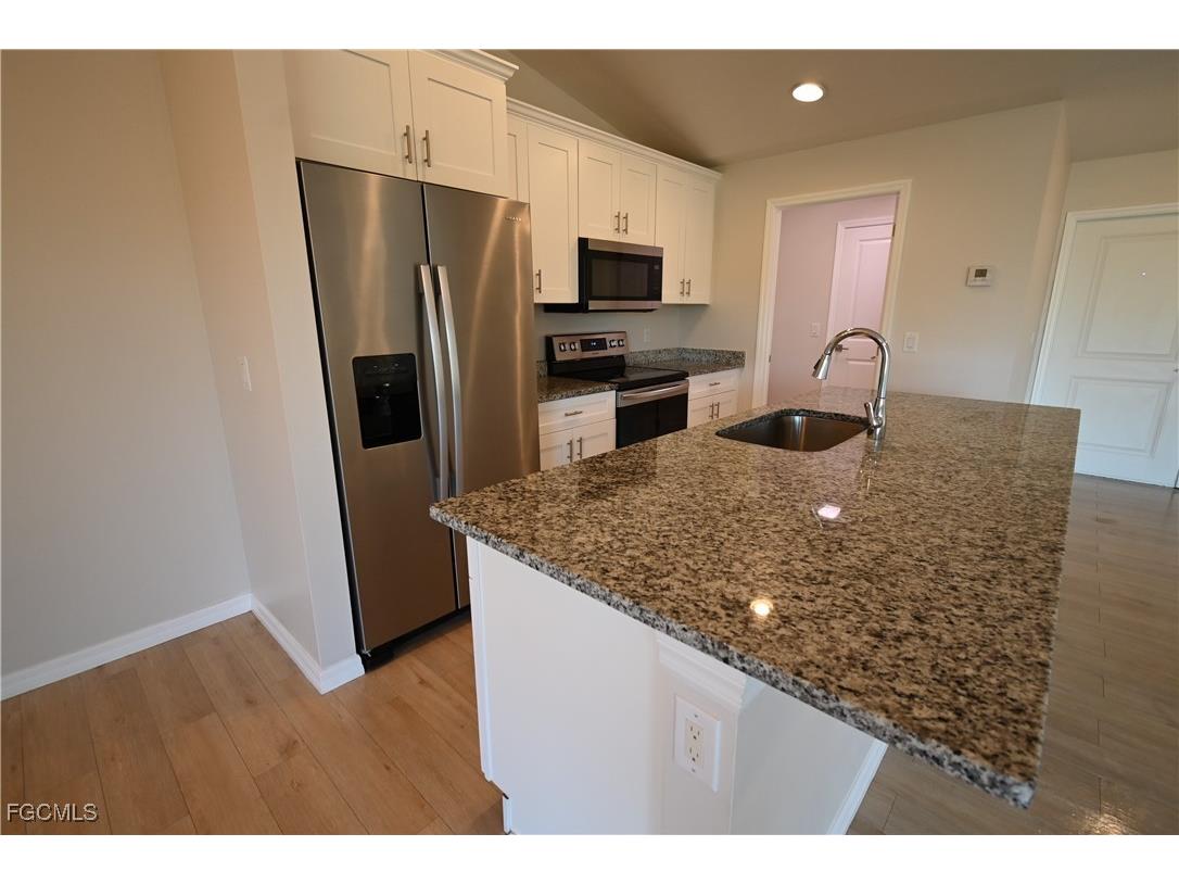 1914 NE 13th Place Cape Coral FL 33909 2025016064 image4